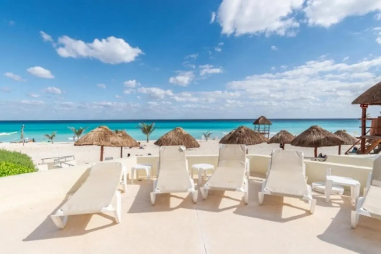 Condos In Prime Cancun Location Plus 3 Pools Apartmán