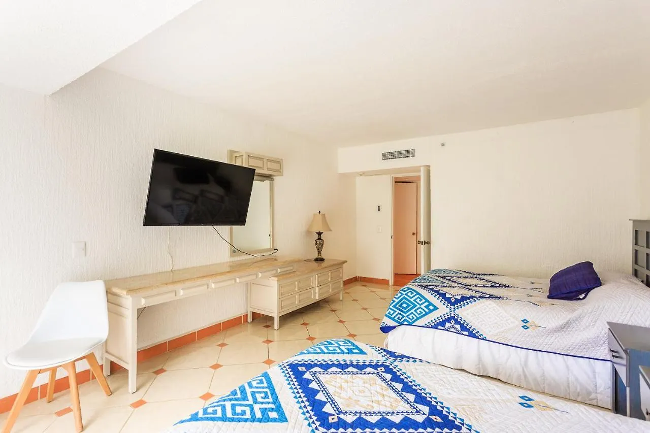 Condos In Prime Cancun Location Plus 3 Pools